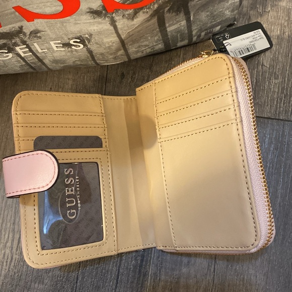 NWT Pink Guess  faux Leather Wallet - Picture 3 of 6